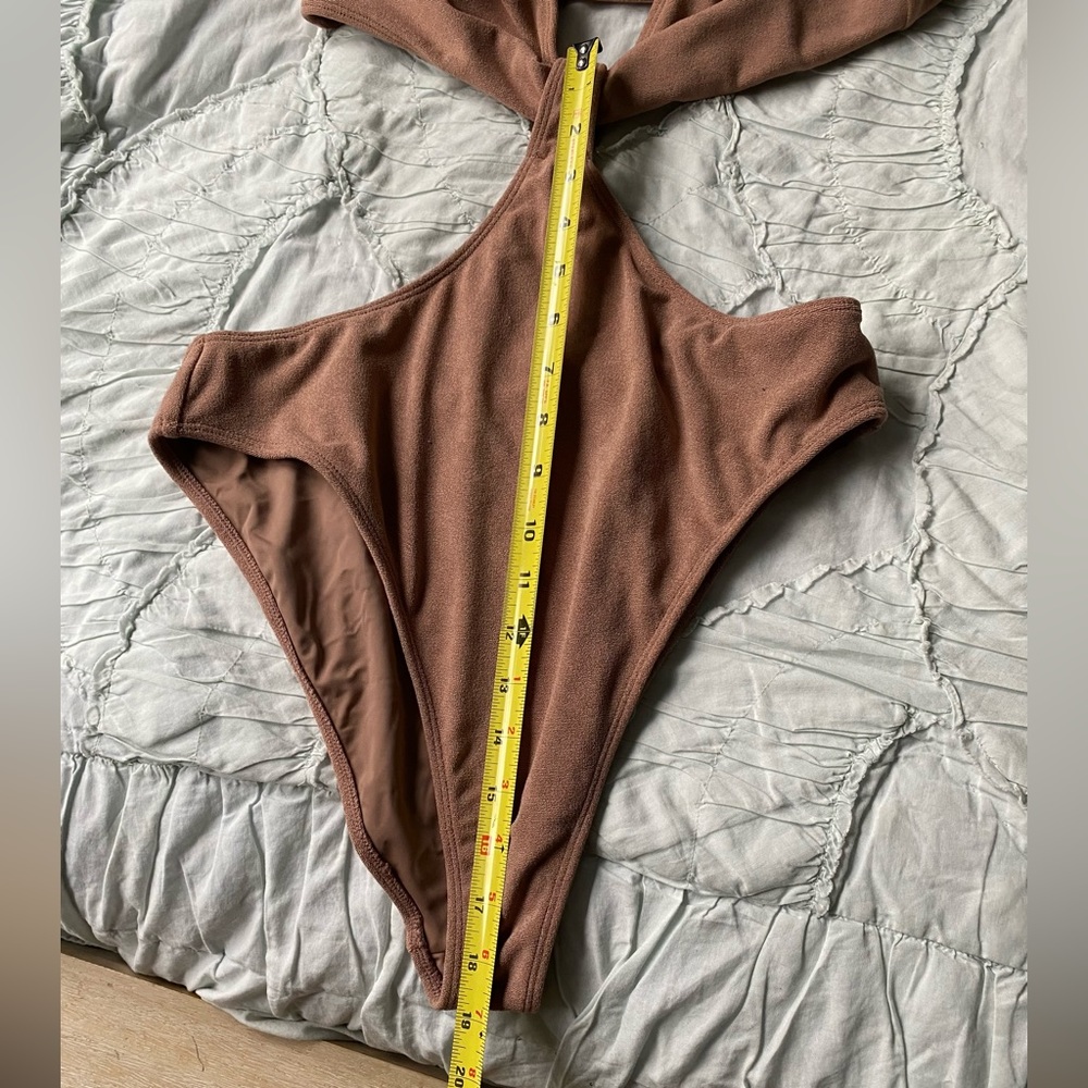 Pacsun one piece bathing suit - Picture 3 of 4